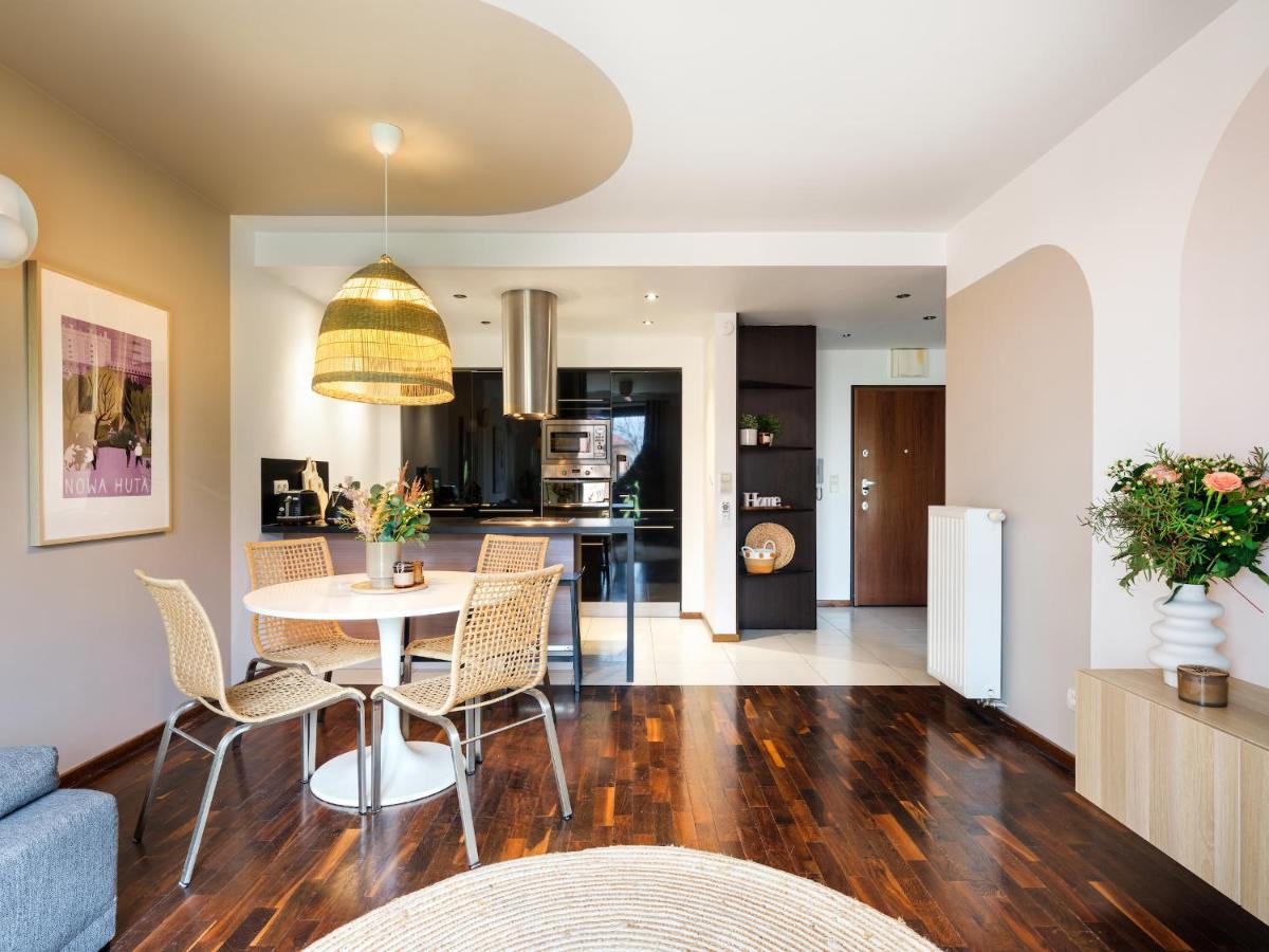 Apartament W Scislym Centrum Krakowa Z Parkingiem! Cracóvia Exterior foto